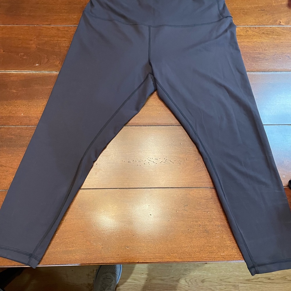 LuLulemon Wunder Train - 25” - Size 18